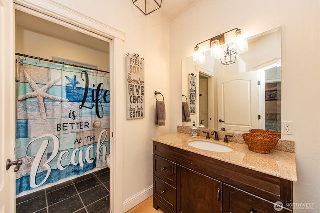 2984 W Sequim Bay Road, Sequim, WA 98382