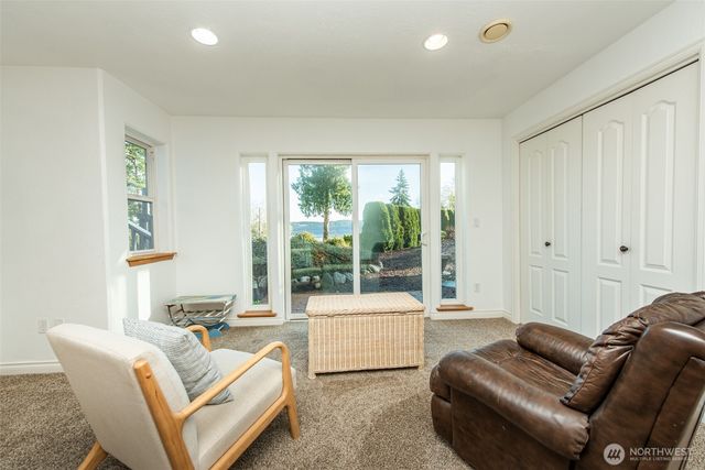 2984 W Sequim Bay Road, Sequim, WA 98382