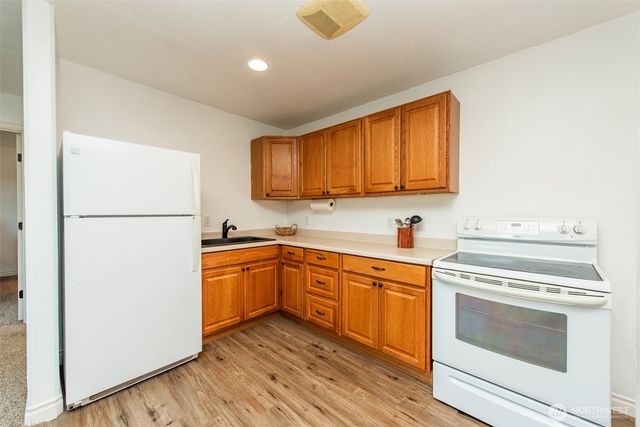 2984 W Sequim Bay Road, Sequim, WA 98382