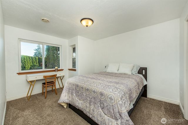 2984 W Sequim Bay Road, Sequim, WA 98382