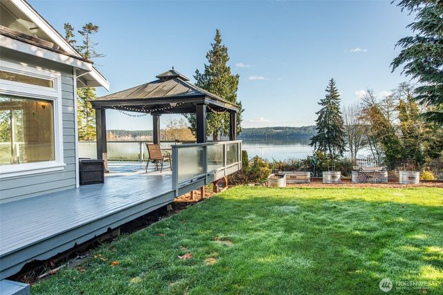 2984 W Sequim Bay Road, Sequim, WA 98382