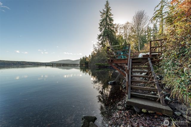 2984 W Sequim Bay Road, Sequim, WA 98382