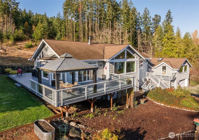 2984 W Sequim Bay Road, Sequim, WA 98382