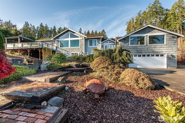 2984 W Sequim Bay Road, Sequim, WA 98382