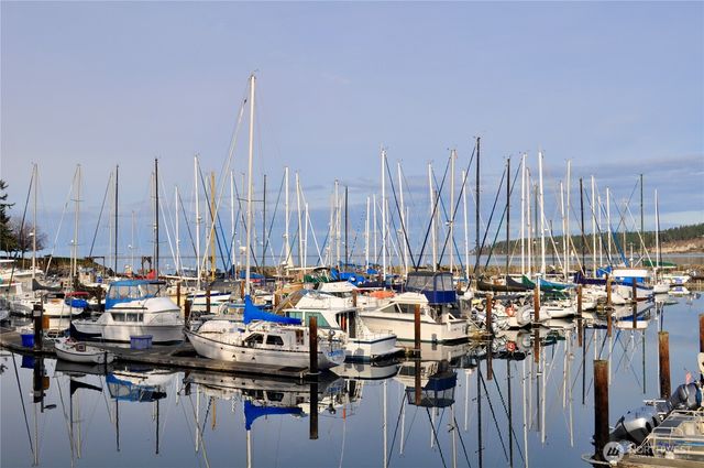 2984 W Sequim Bay Road, Sequim, WA 98382