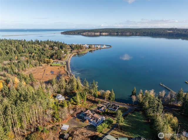 2984 W Sequim Bay Road, Sequim, WA 98382