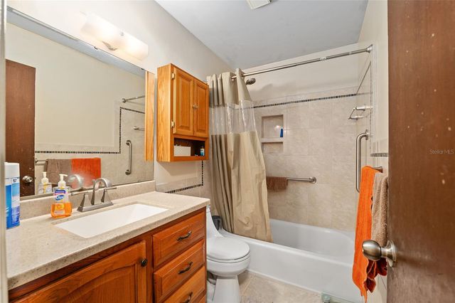 1931 NW 39TH PLACE, Gainesville, FL 32605