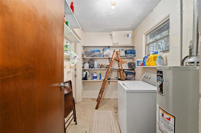 1931 NW 39TH PLACE, Gainesville, FL 32605