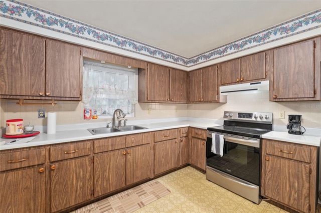 1931 NW 39TH PLACE, Gainesville, FL 32605