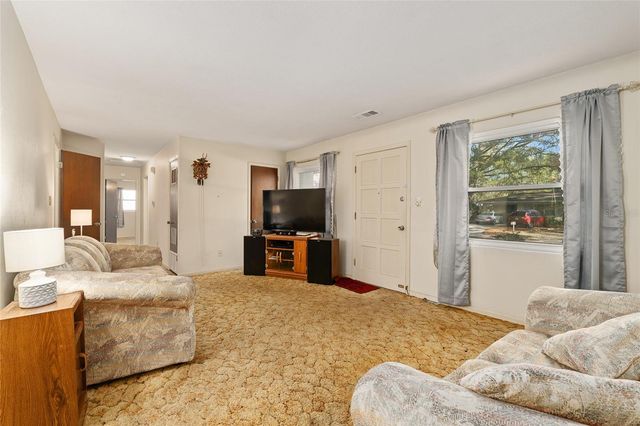 1931 NW 39TH PLACE, Gainesville, FL 32605