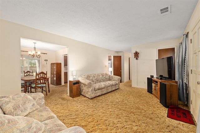 1931 NW 39TH PLACE, Gainesville, FL 32605