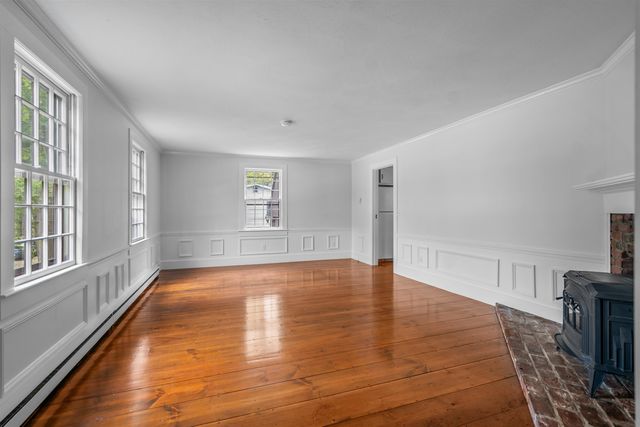 13 Wakefield Drive, Nashua, NH 03062