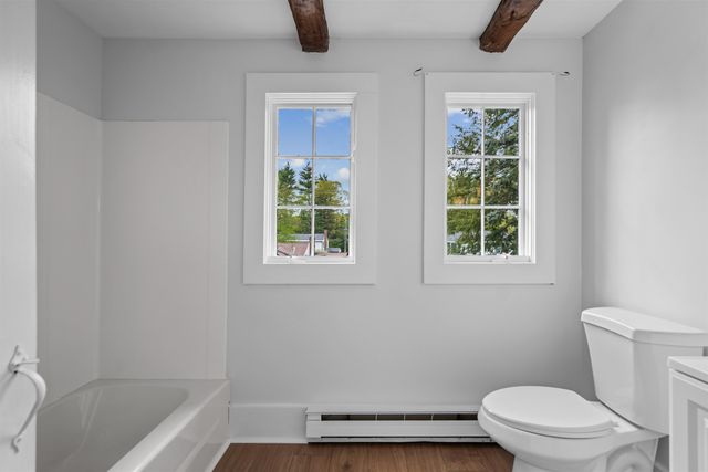 13 Wakefield Drive, Nashua, NH 03062