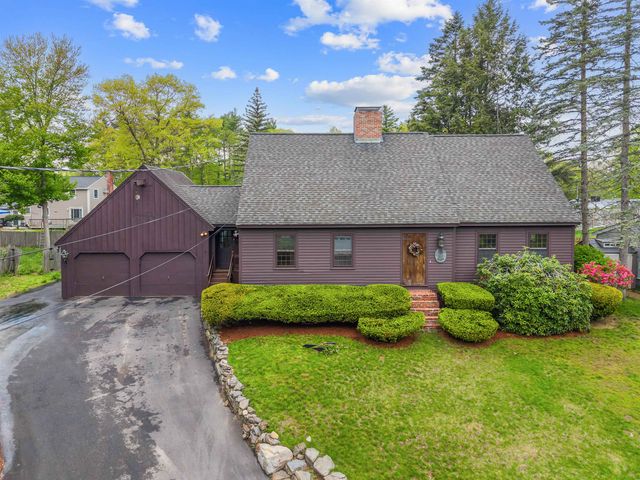 13 Wakefield Drive, Nashua, NH 03062