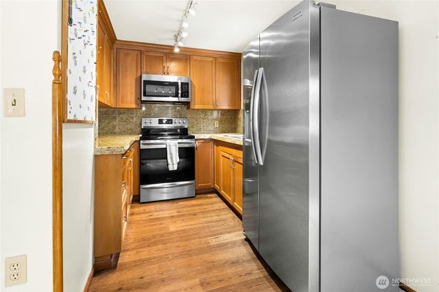 13816 NE 137th Street, Kirkland, WA 98034