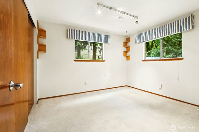 13816 NE 137th Street, Kirkland, WA 98034