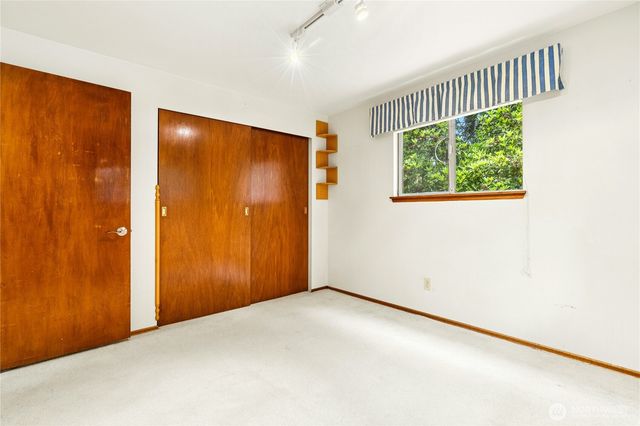 13816 NE 137th Street, Kirkland, WA 98034