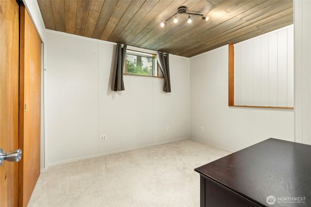 13816 NE 137th Street, Kirkland, WA 98034