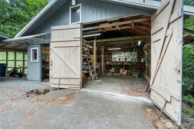 13816 NE 137th Street, Kirkland, WA 98034