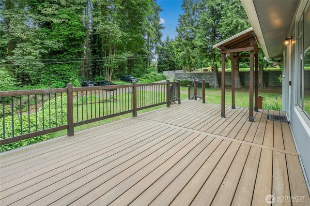 13816 NE 137th Street, Kirkland, WA 98034