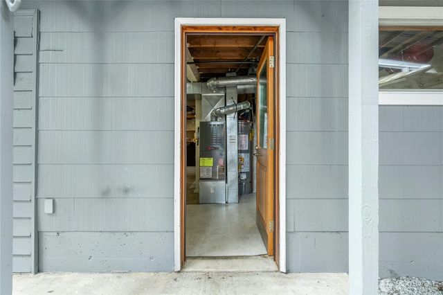 13816 NE 137th Street, Kirkland, WA 98034