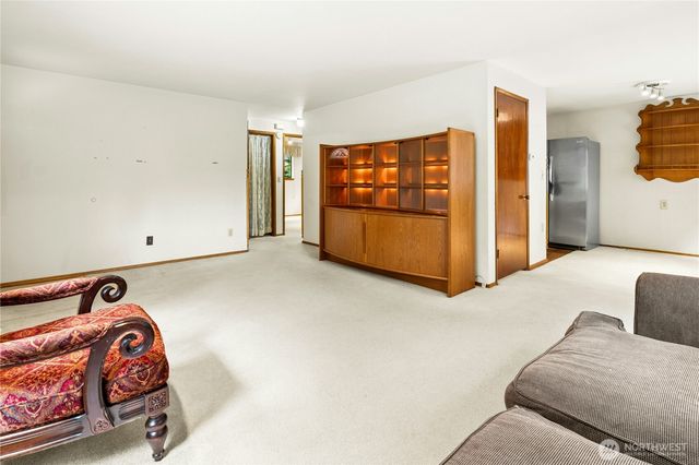 13816 NE 137th Street, Kirkland, WA 98034