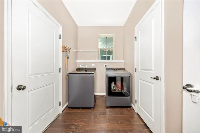 1323 SHENANDOAH VIEW PKWY, Brunswick, MD 21716