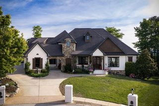 7890 Lexsaturno Lane, Ooltewah, TN 37363