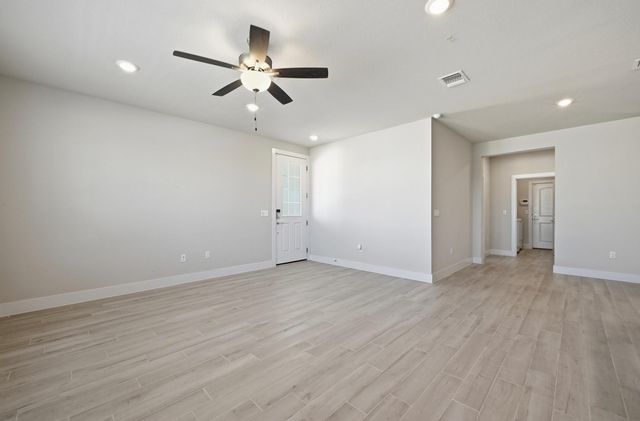 8401 Orizzonte ST, Austin, TX 78744