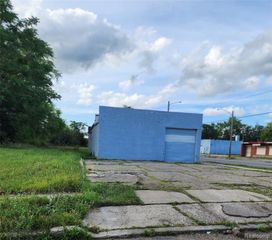 18811 Hayes Street, Detroit, MI 48205