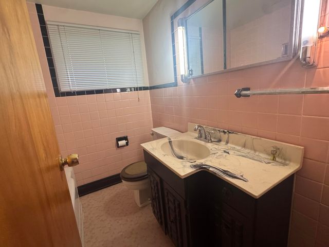 701 Pearson Road, Porter, IN 46304