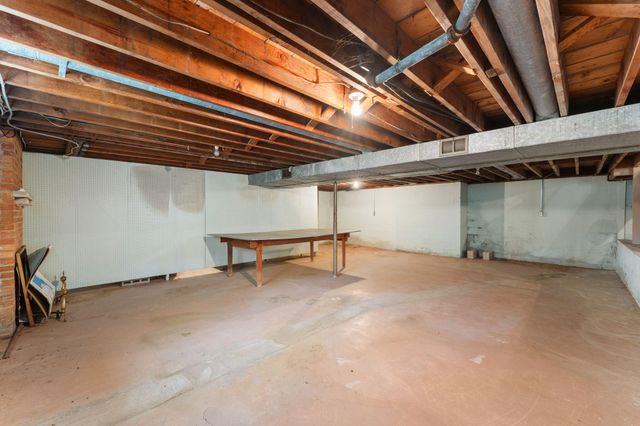 701 Pearson Road, Porter, IN 46304
