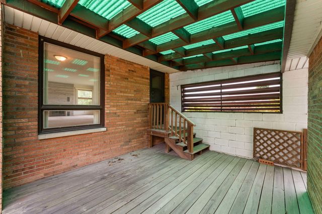 701 Pearson Road, Porter, IN 46304