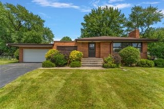701 Pearson Road, Porter, IN 46304