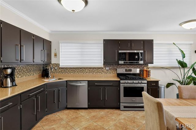 1325 Yale Avenue, Richmond Heights, MO 63117