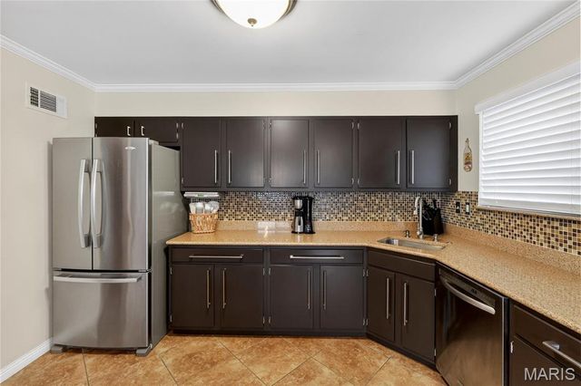 1325 Yale Avenue, Richmond Heights, MO 63117