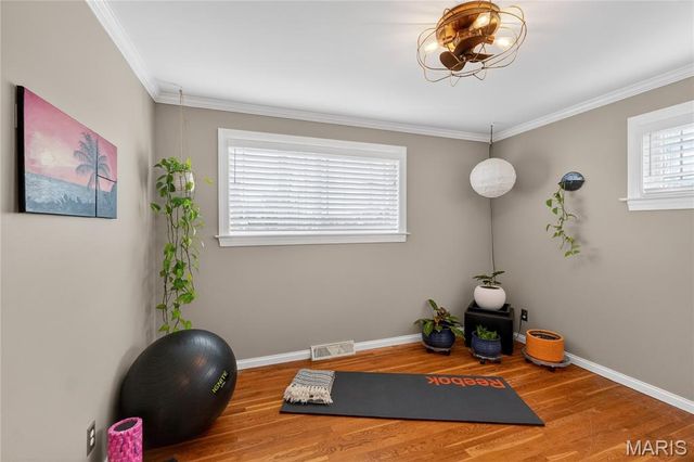 1325 Yale Avenue, Richmond Heights, MO 63117