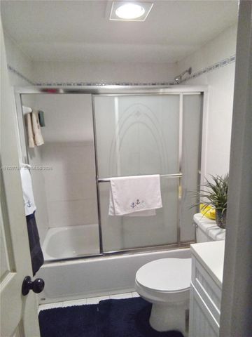 1000 Saint Charles Place L2, Pembroke Pines, FL 33026