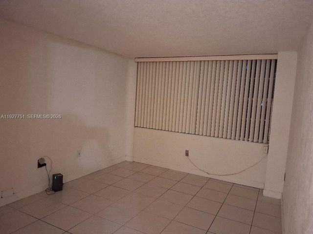 1000 Saint Charles Place L2, Pembroke Pines, FL 33026