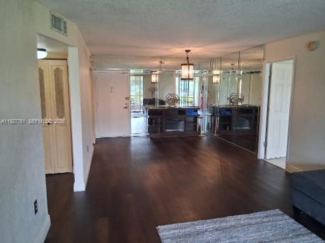 1000 Saint Charles Place L2, Pembroke Pines, FL 33026