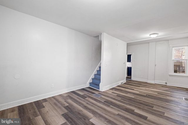 4 LOWER OAK ST, Wilmington, DE 19805