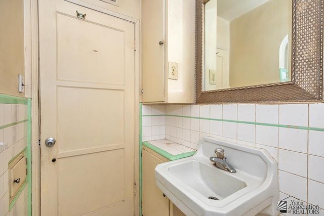 577 S 9 Ave, Yuma, AZ 85364