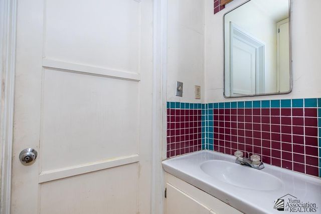 577 S 9 Ave, Yuma, AZ 85364