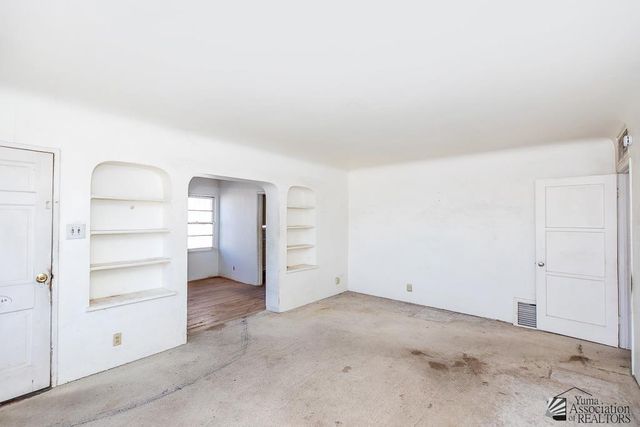 577 S 9 Ave, Yuma, AZ 85364