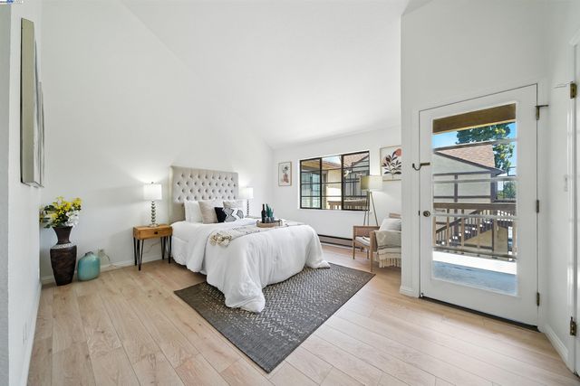 1116 Brewster Ave, Redwood City, CA 94062