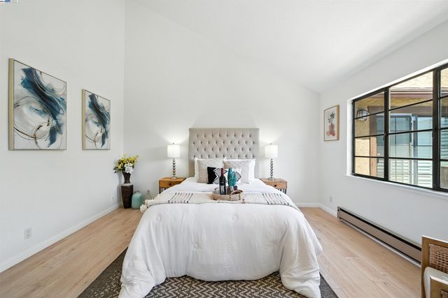1116 Brewster Ave, Redwood City, CA 94062