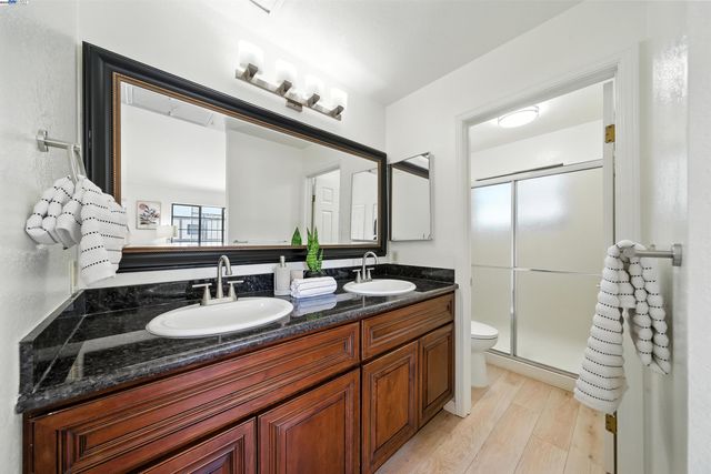 1116 Brewster Ave, Redwood City, CA 94062