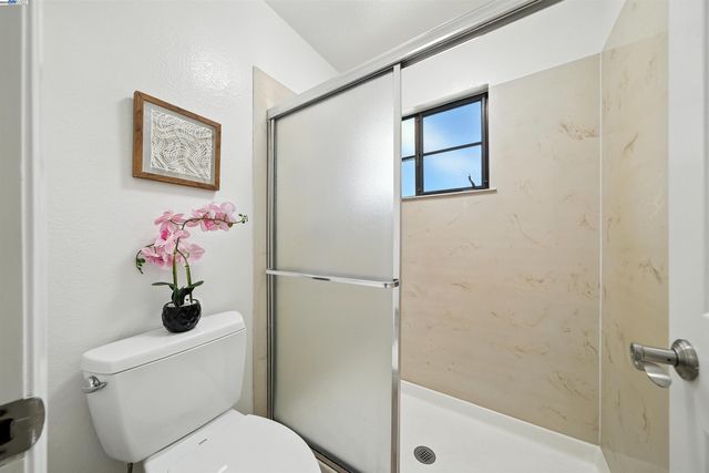 1116 Brewster Ave, Redwood City, CA 94062