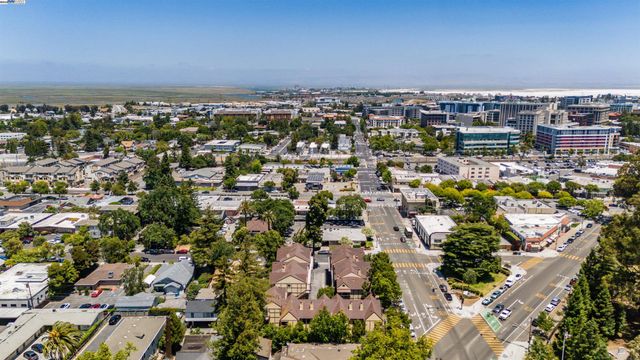 1116 Brewster Ave, Redwood City, CA 94062