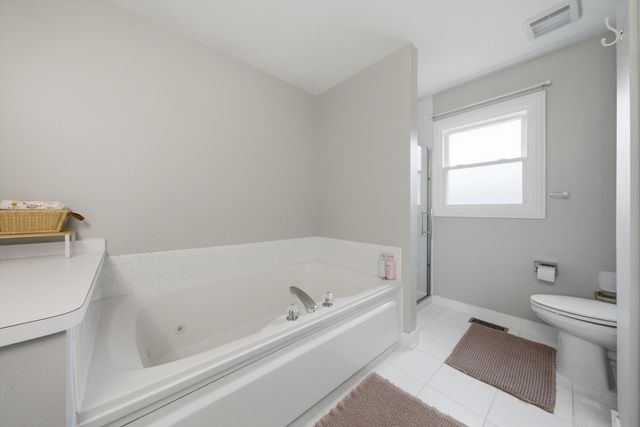 14101 E Laramie Court, Crestwood, IL 60418